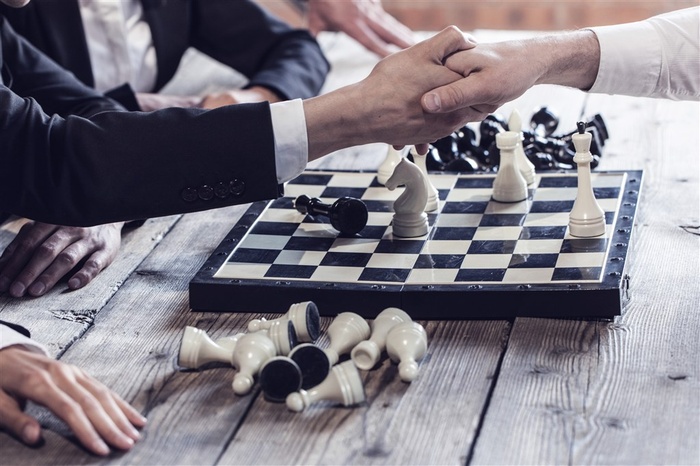 对战的国际象棋高清图片