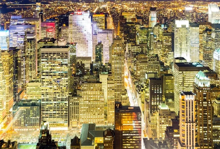 金碧辉煌的城市夜景