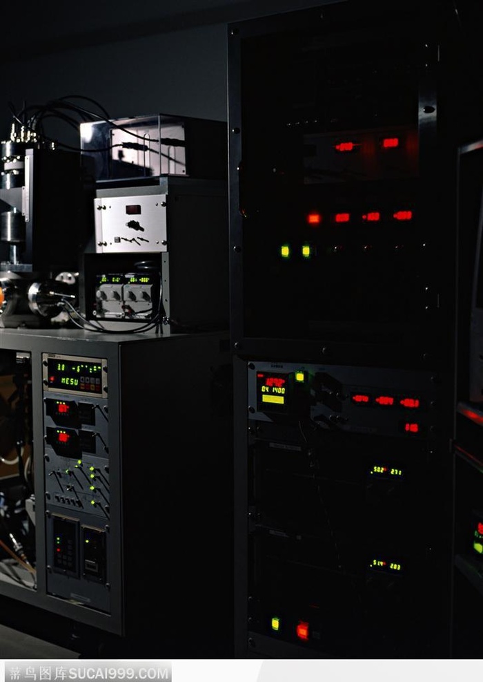 研究实验器具-一套电脑设备