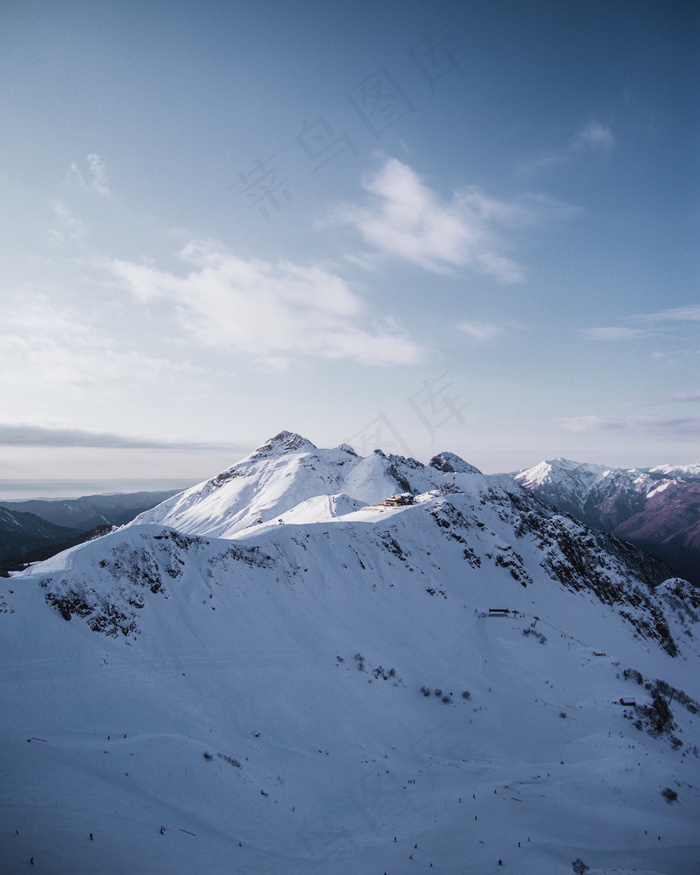 雪山山峰图片高清下载