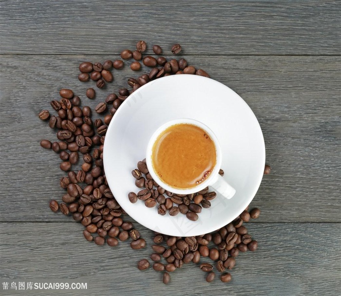 很多的咖啡豆和咖啡图片