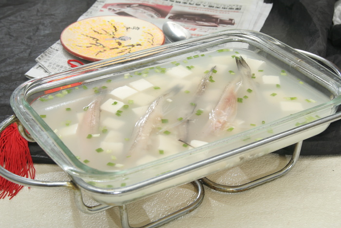 九肚鱼炖豆腐 (3)