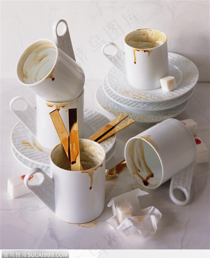 咖啡物语-喝完的咖啡器皿
