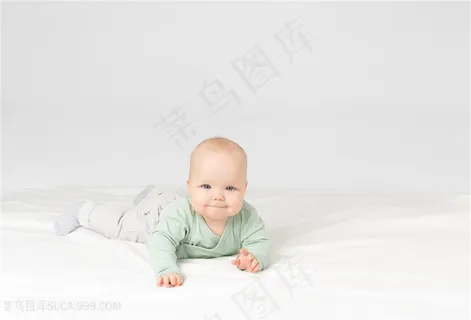 抿嘴宝宝海报 抿嘴宝宝海报