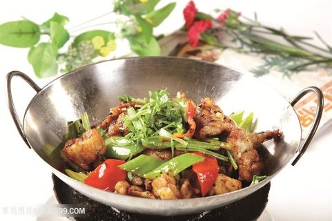 中华美食干锅蛙摄影图