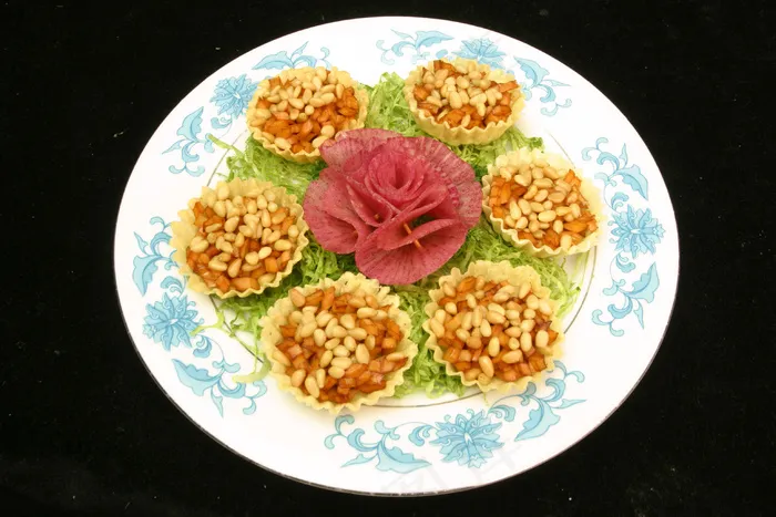 粤菜1491金盏松子炒鲍鱼角