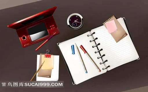 课桌上的各种文具
