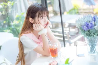 清纯萌妹美女下午茶大图