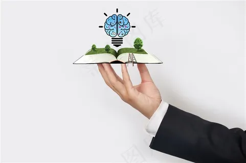 商务人士手托起书