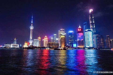 水上建筑夜景风景画