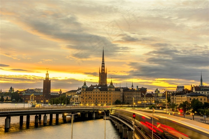 云朵下的俄罗斯景色