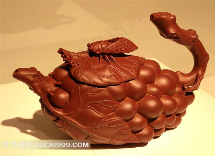 葡萄蝉纹理紫砂壶