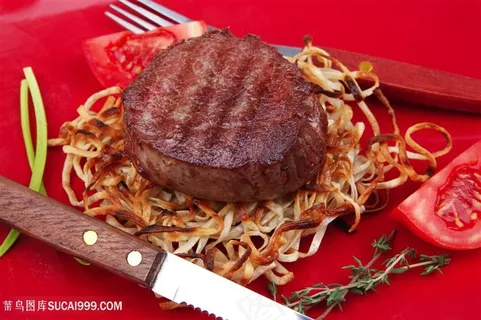 西红柿牛排和意面 西红柿牛排和意面