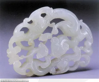 中华传统工艺-镂空雕刻的花朵