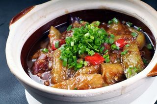 煲类火锅川菜特色菜咸鱼茄子煲 