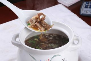 姬菇牛肉煲   38元