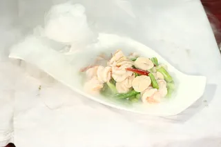 04兰度鲍鱼炒虾球  香村小镇