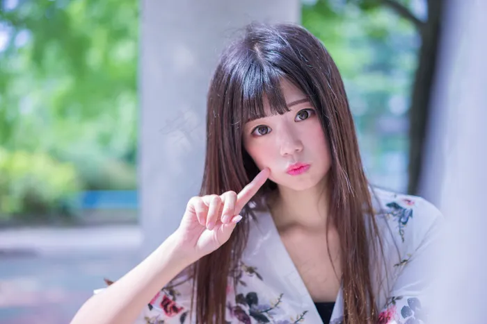 清新唯美可爱的女孩摄影图片 