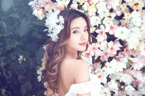 头戴鲜花的美丽新娘