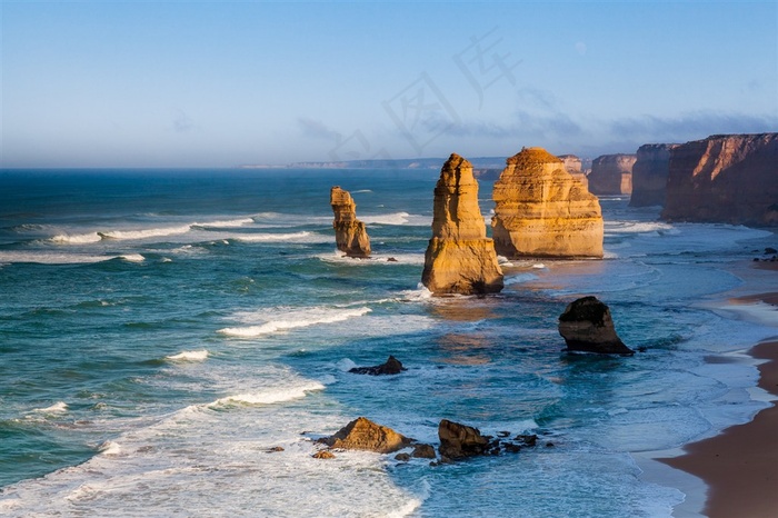 高清唯美海边海浪礁石风景图片