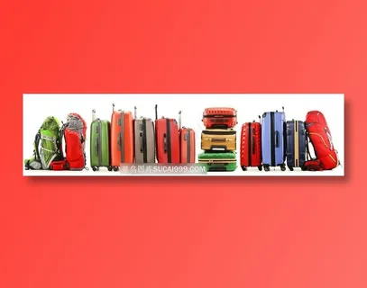 很多个彩色行李箱