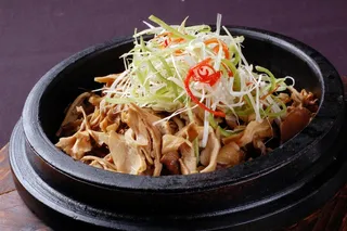 干锅美食焖锅湘菜麻辣香辣纸锅干锅神仙菇