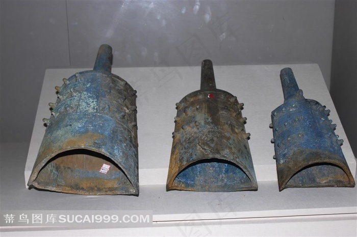 中国文物青铜编钟三件套