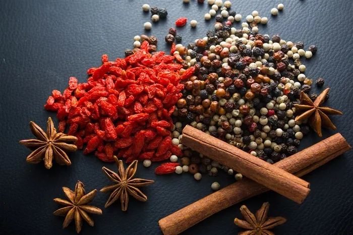 在桌子上的农作物