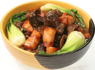 松茸菌烧肉36元