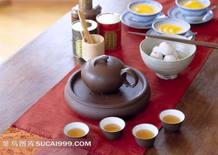 一套日式茶餐具