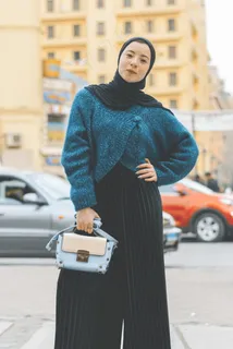 个人美女户外照片