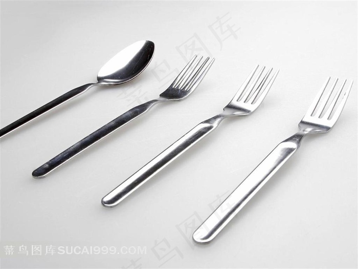 西式精美的叉子勺子餐具