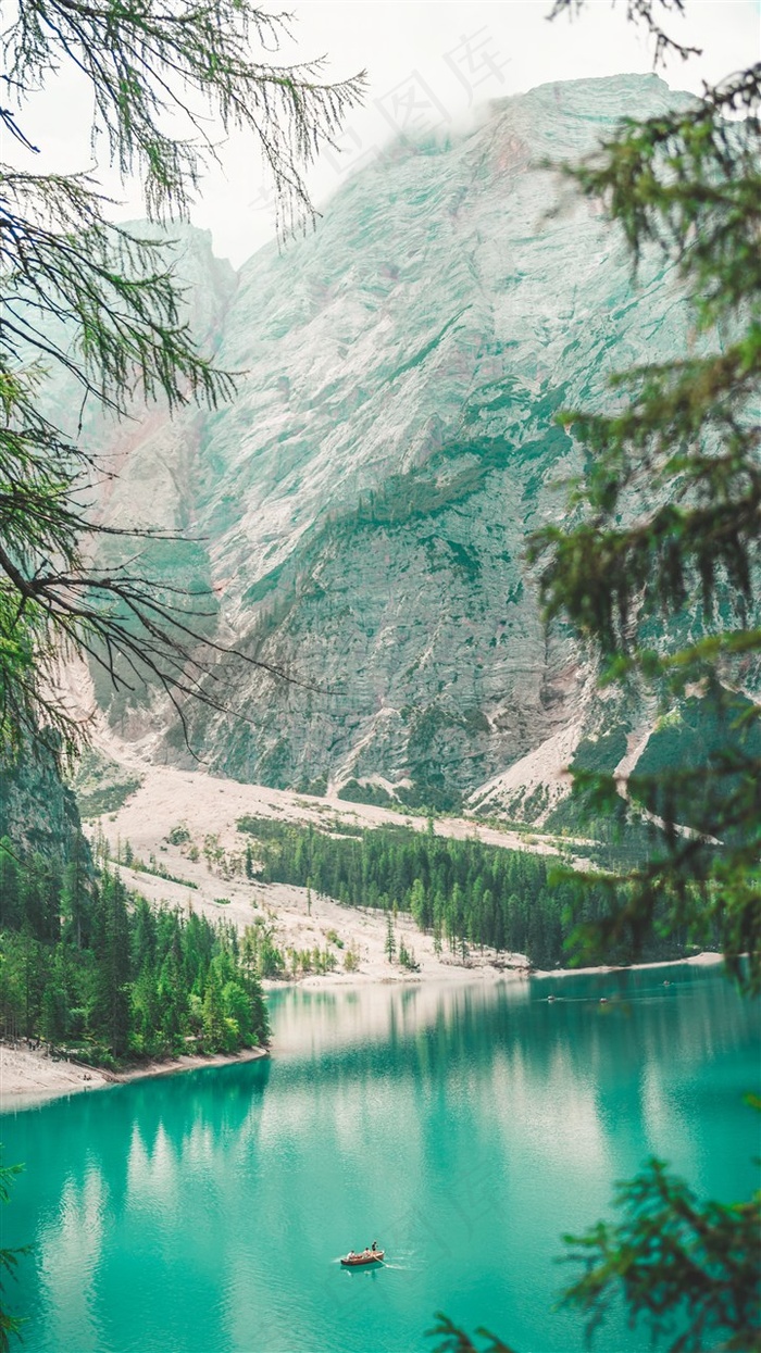 手机唯美绿色山水图片