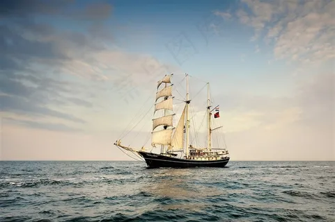 海面上的美丽帆船 海面上的美丽帆船