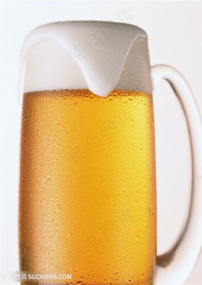微距特写玻璃啤酒杯