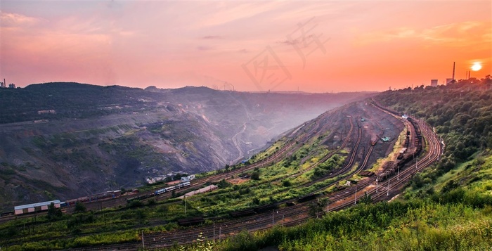 抚顺露天煤矿景色