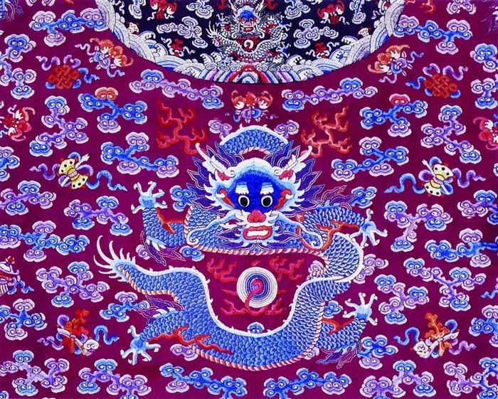 精美龙纹服饰图案设计