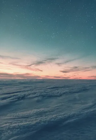 云海晨曦天空唯美风景图片