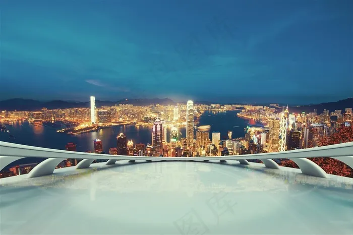 天台上看城市夜景