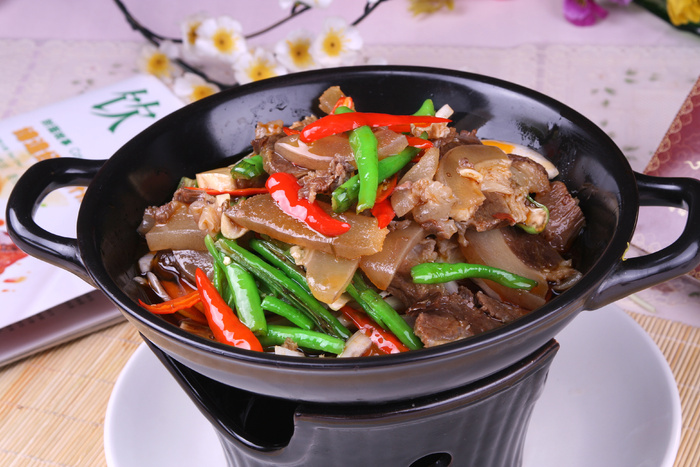 G00106干锅带皮牛肉9