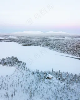 冬日白雪皑皑图片