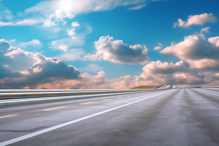 :高速公路天际线和蓝天白云