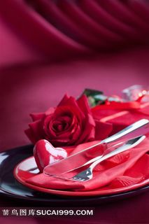 西餐具特写和玫瑰花图片素材