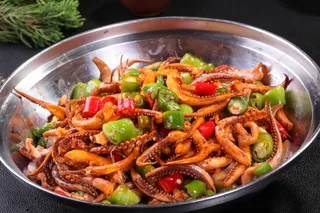 铁锅鲜鱿 (1)