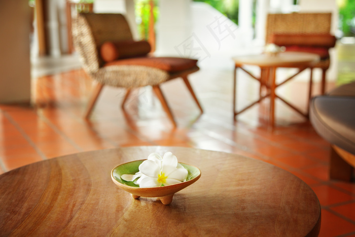 木桌椅清新家居图片