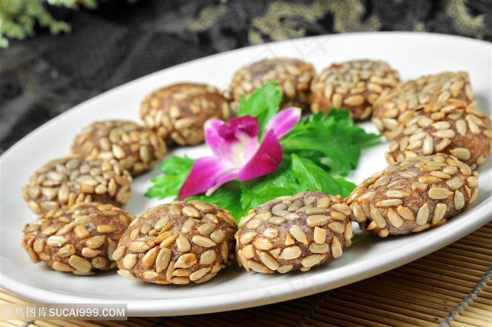 瓜仁豆沙饼的美食图片