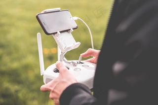 无人机遥控设备图片