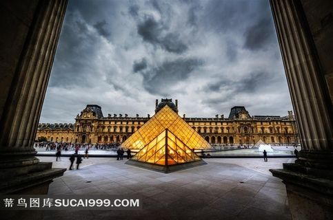 法国玻璃金字塔高清摄影图