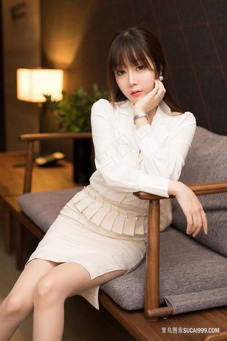 国产美女性感气质美女王雨纯高清美女写真图片