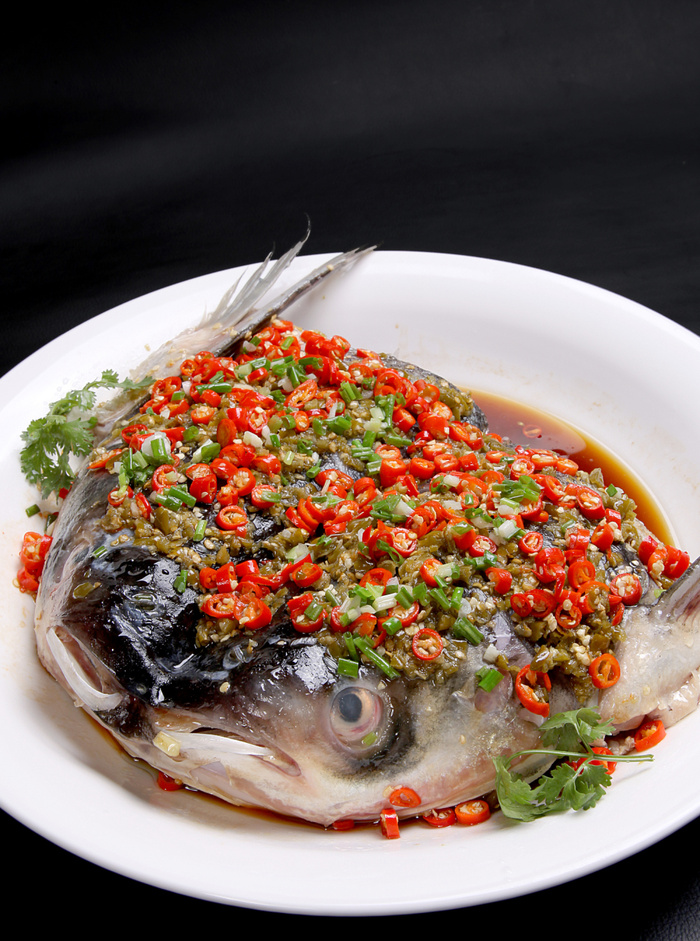 川菜湘菜高清菜谱 双椒开胃大鱼头